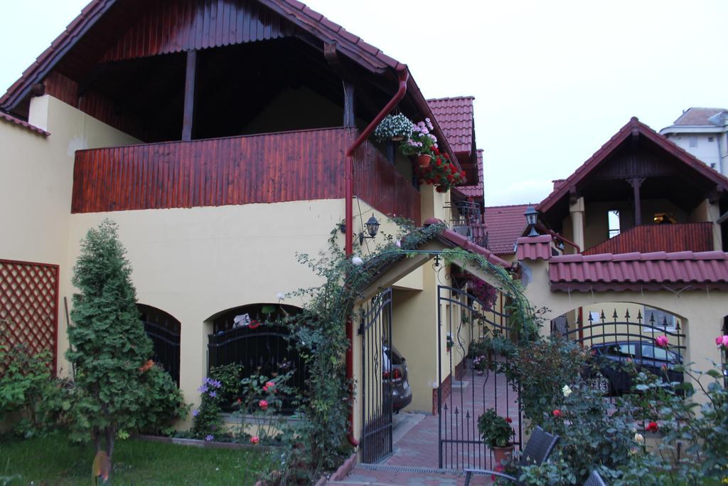 Pensiunea Magnolia Sibiu Exterior foto
