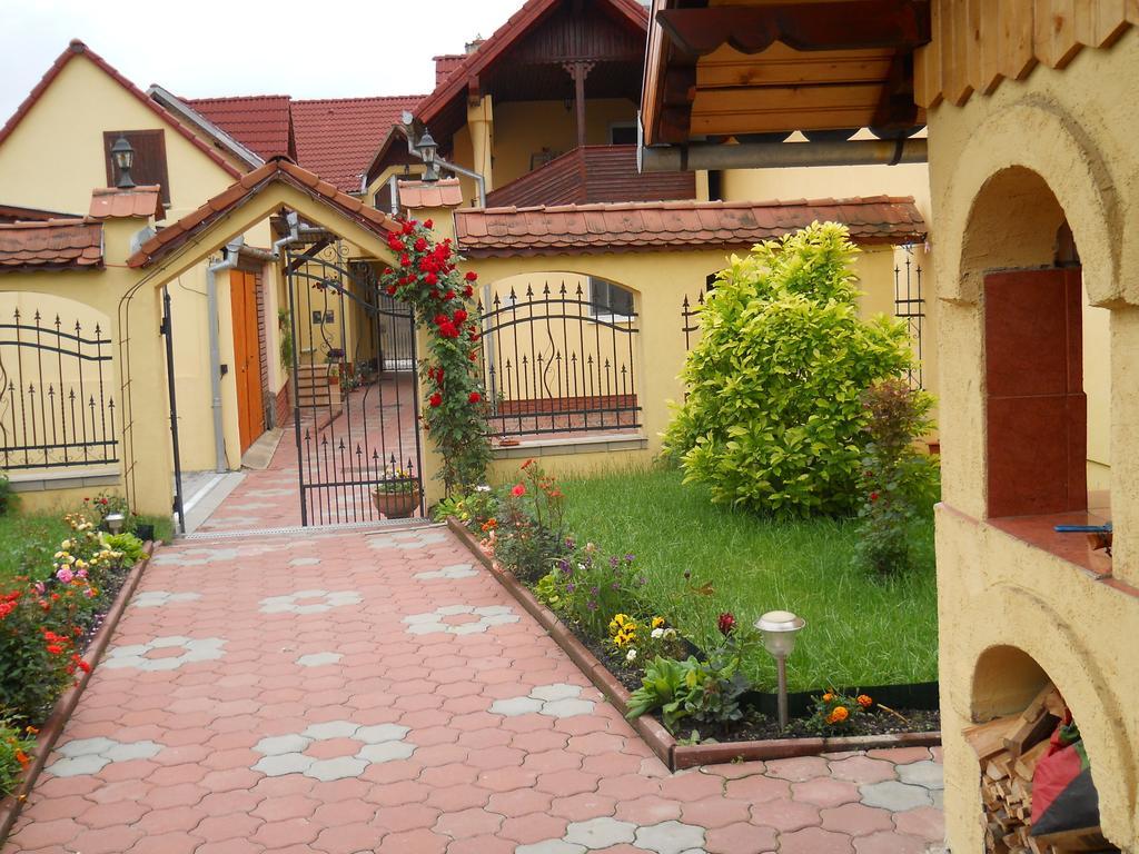 Pensiunea Magnolia Sibiu Exterior foto